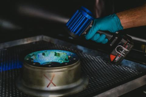 REL Engineered Solutions LED Lighting UV-A C4 Nomad-GO Inspection